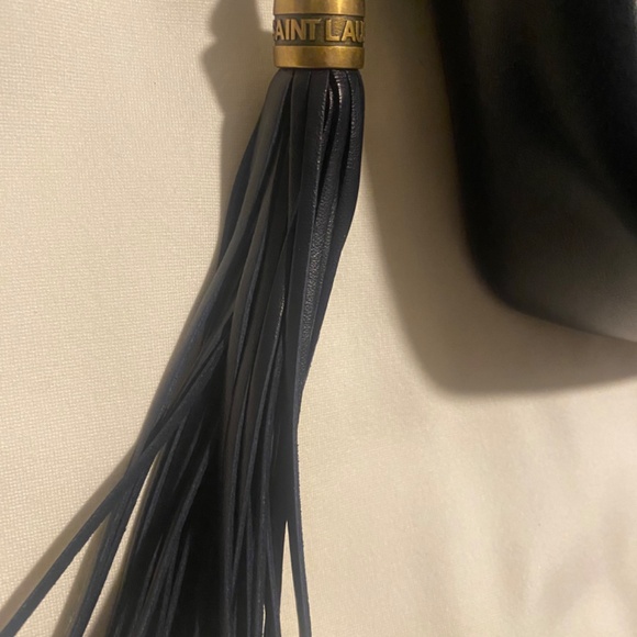 Saint Laurent Lou Camera Bag with Tassel in Quilted Leather Blue - Picture 6 of 7